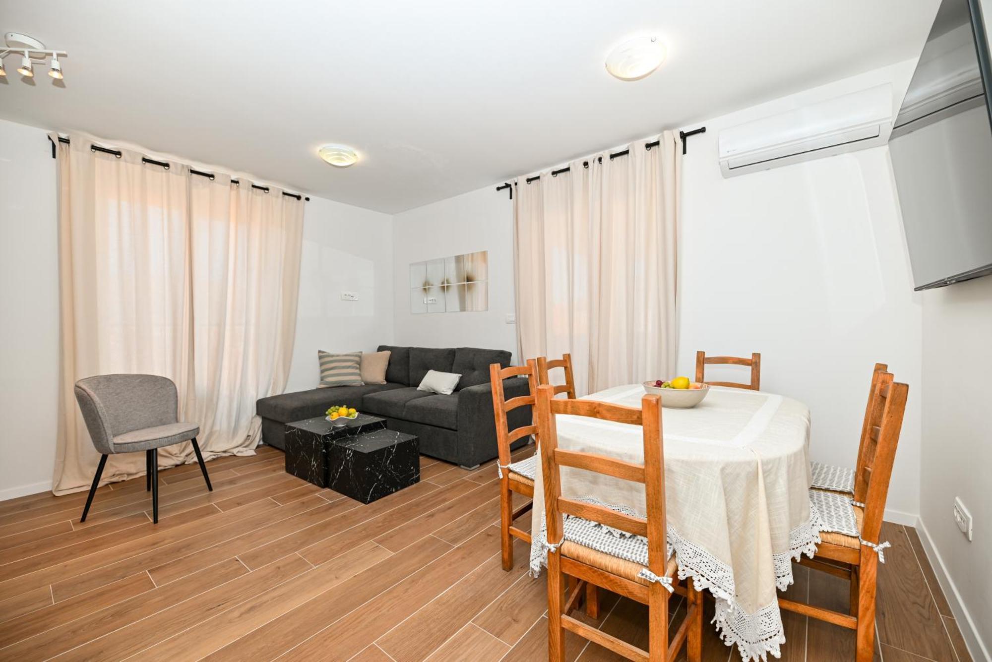 Downtown Apartments Maar Trogir Exterior foto
